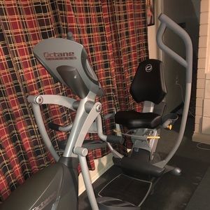 Octane Xride Seated Eliptical